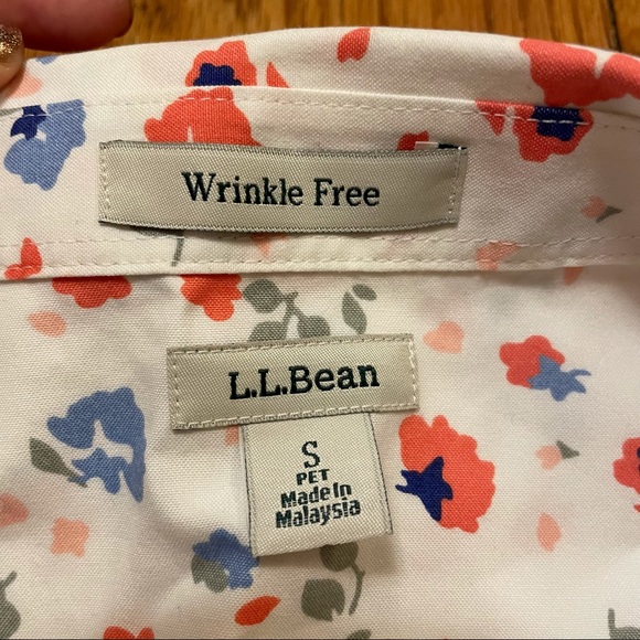 LL Bean Wrinkle-free Floral Blouse - Picture 3 of 6